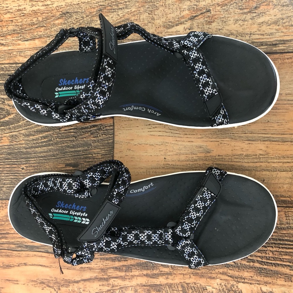Sketchers Womens Sandals size 10